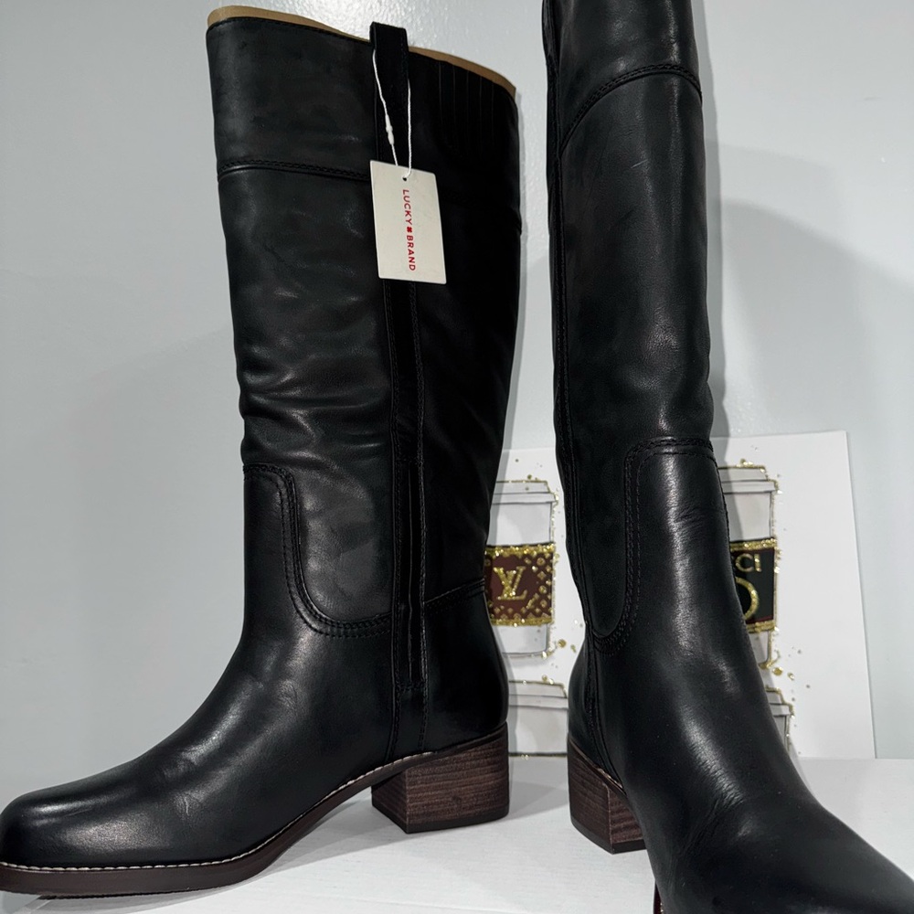 Lucky Brand Knee High Hybiscus wide calf riding boots